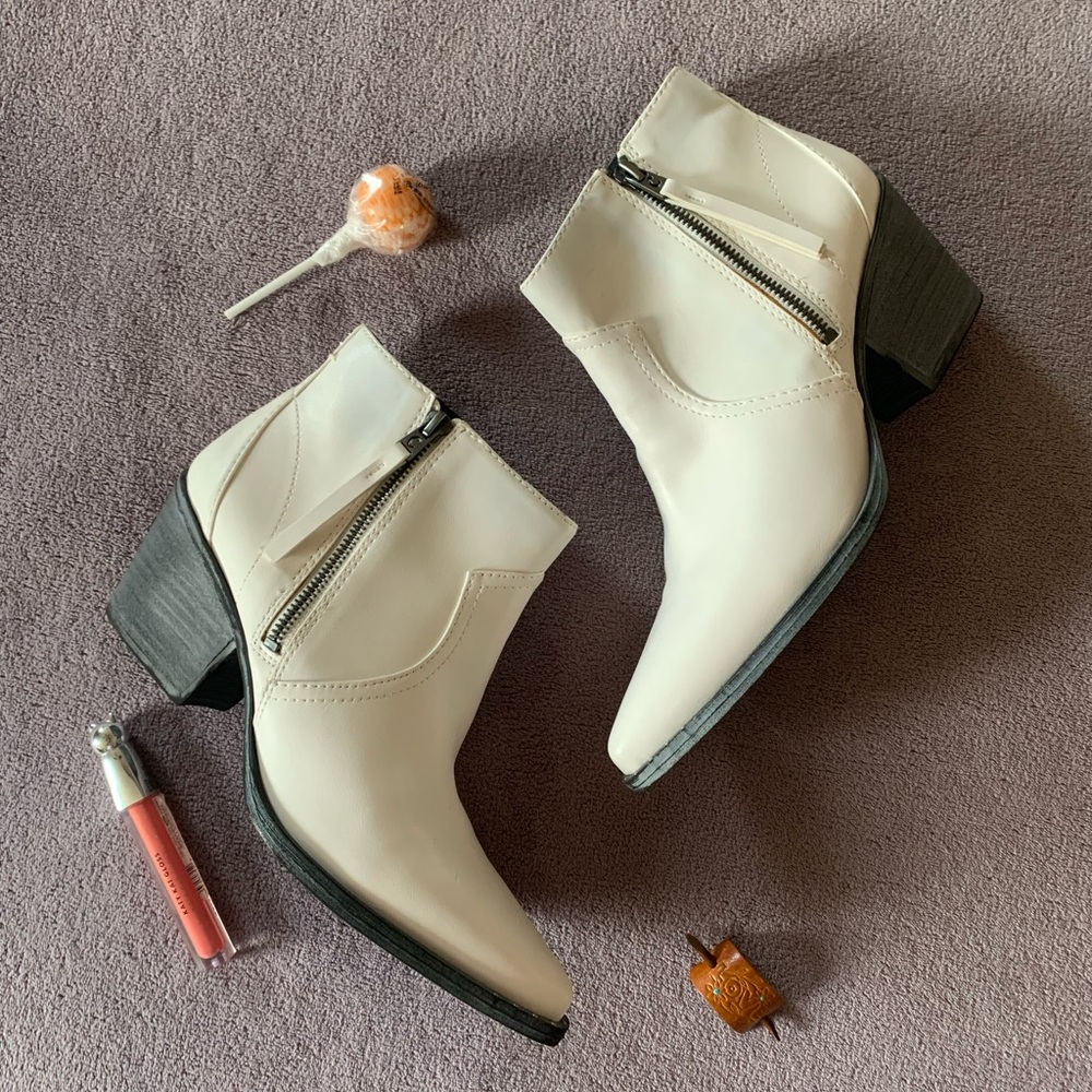 Sam Edelman Circus White Whistler Ankle Boots